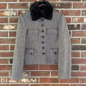 Delia || Tweed Jacket with Removable Faux Fur Collar; Size 8